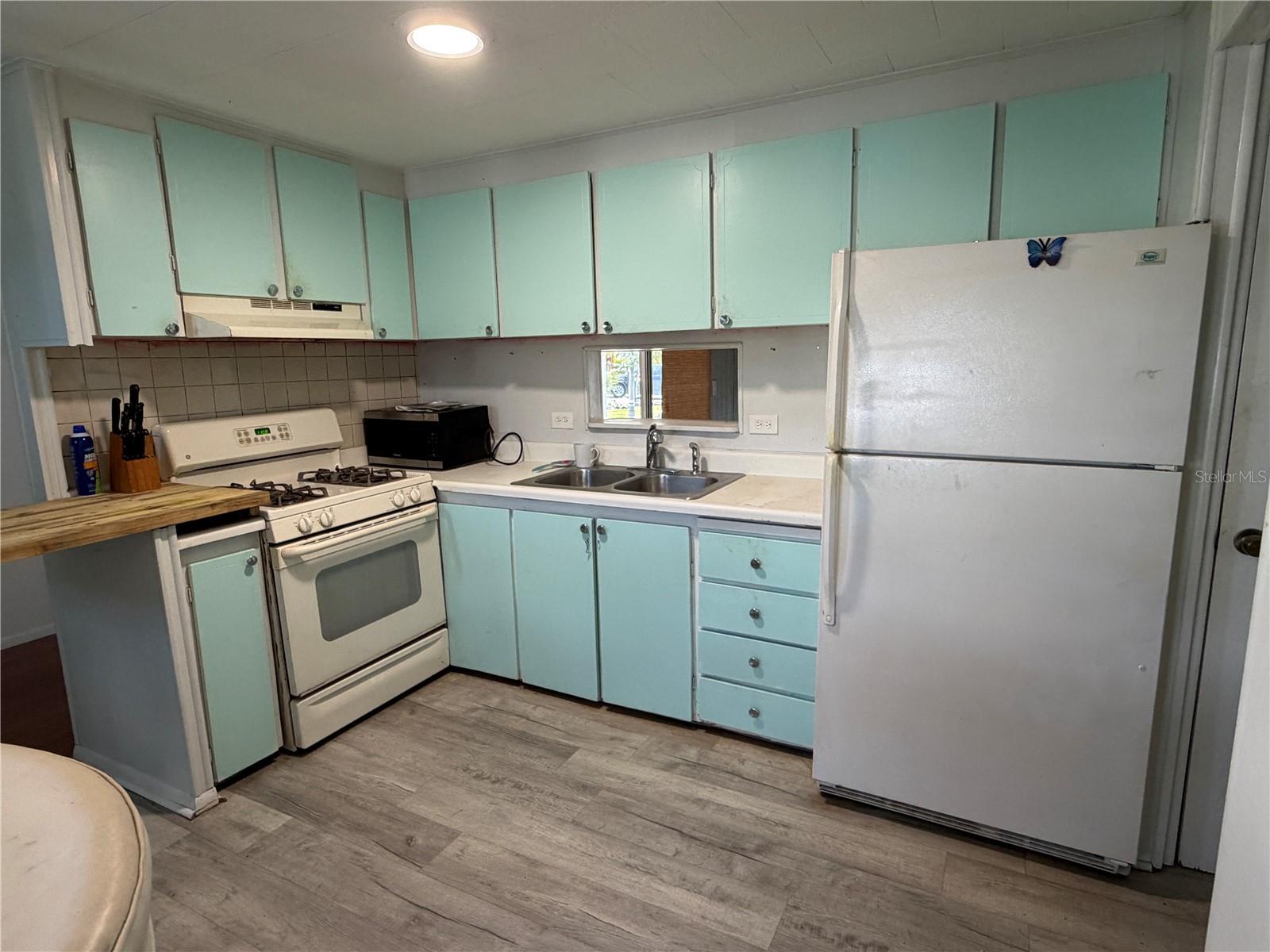 TRI-PAR ESTATES - Residential