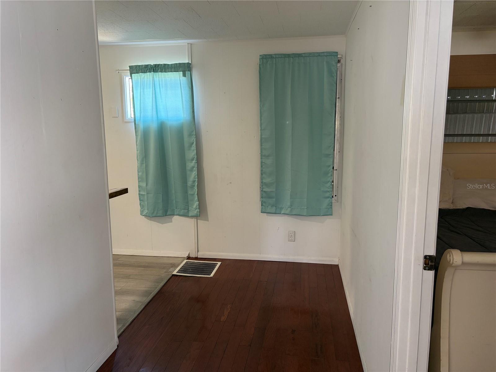 TRI-PAR ESTATES - Residential