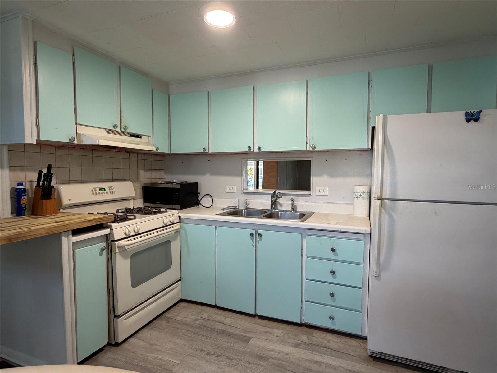 TRI-PAR ESTATES - Residential