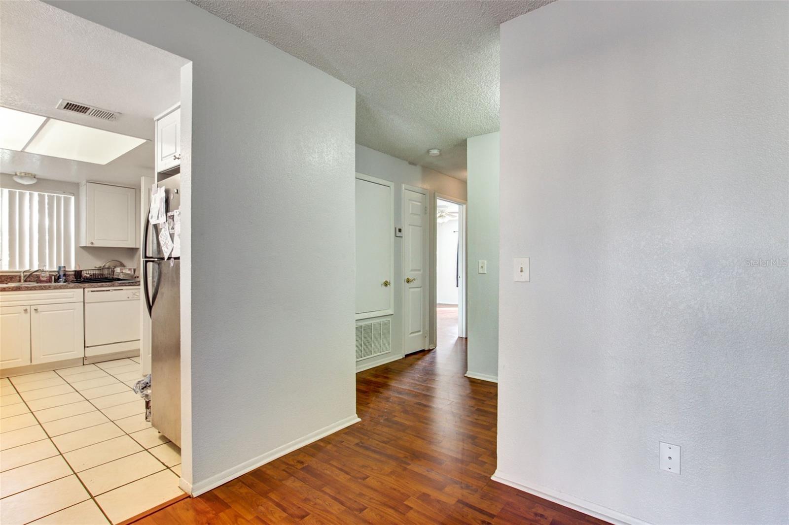 HAWTHORNE VILLAGE CONDO - Residential