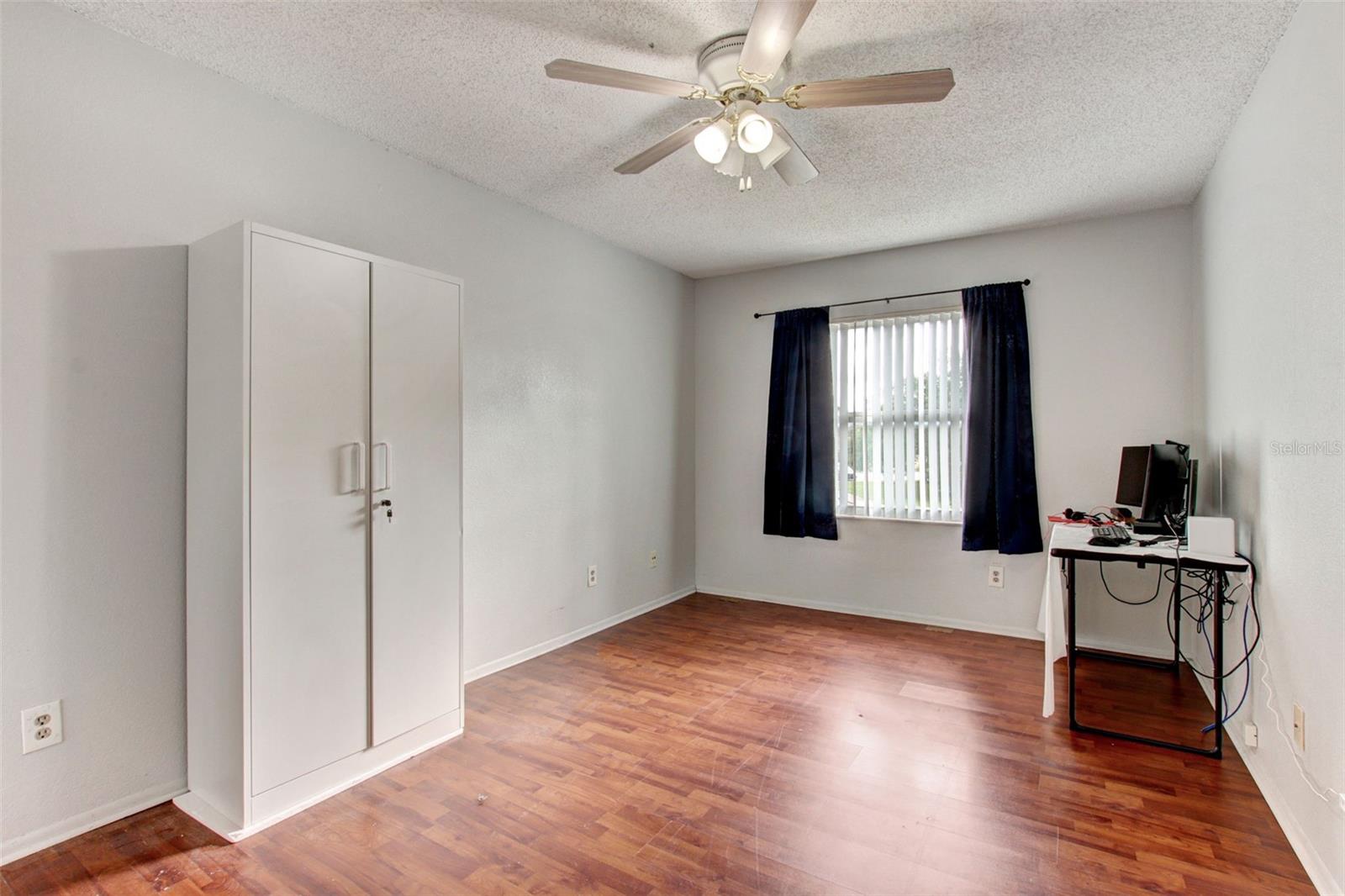 HAWTHORNE VILLAGE CONDO - Residential