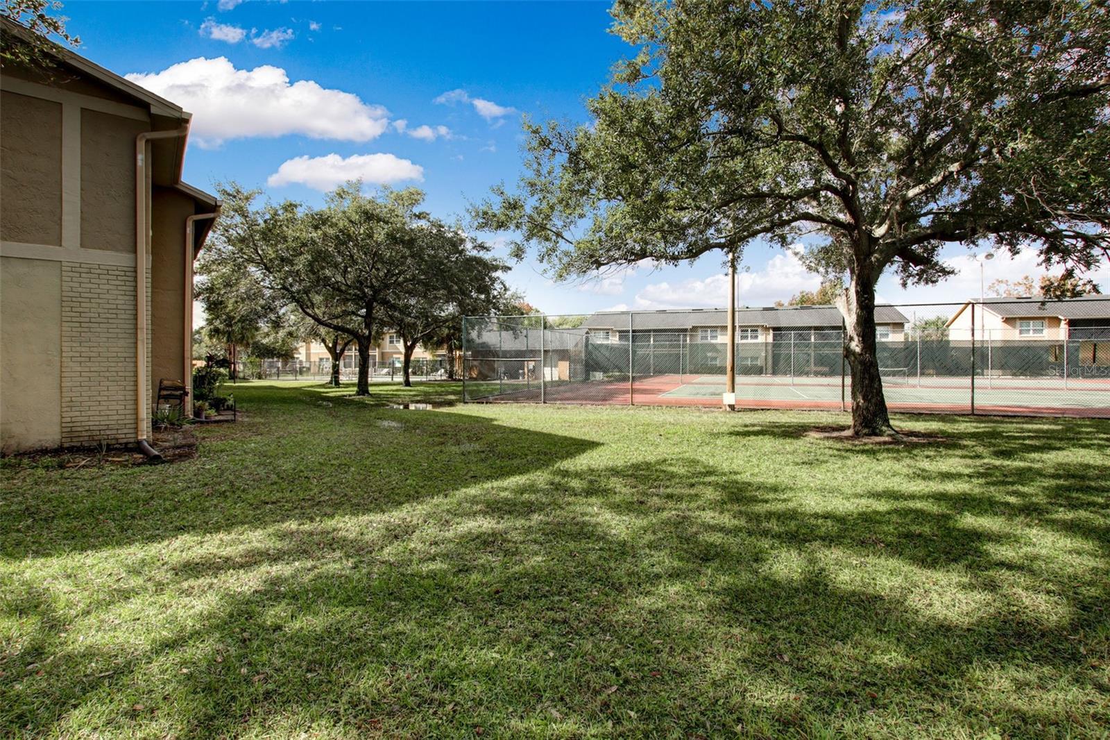 HAWTHORNE VILLAGE CONDO - Residential