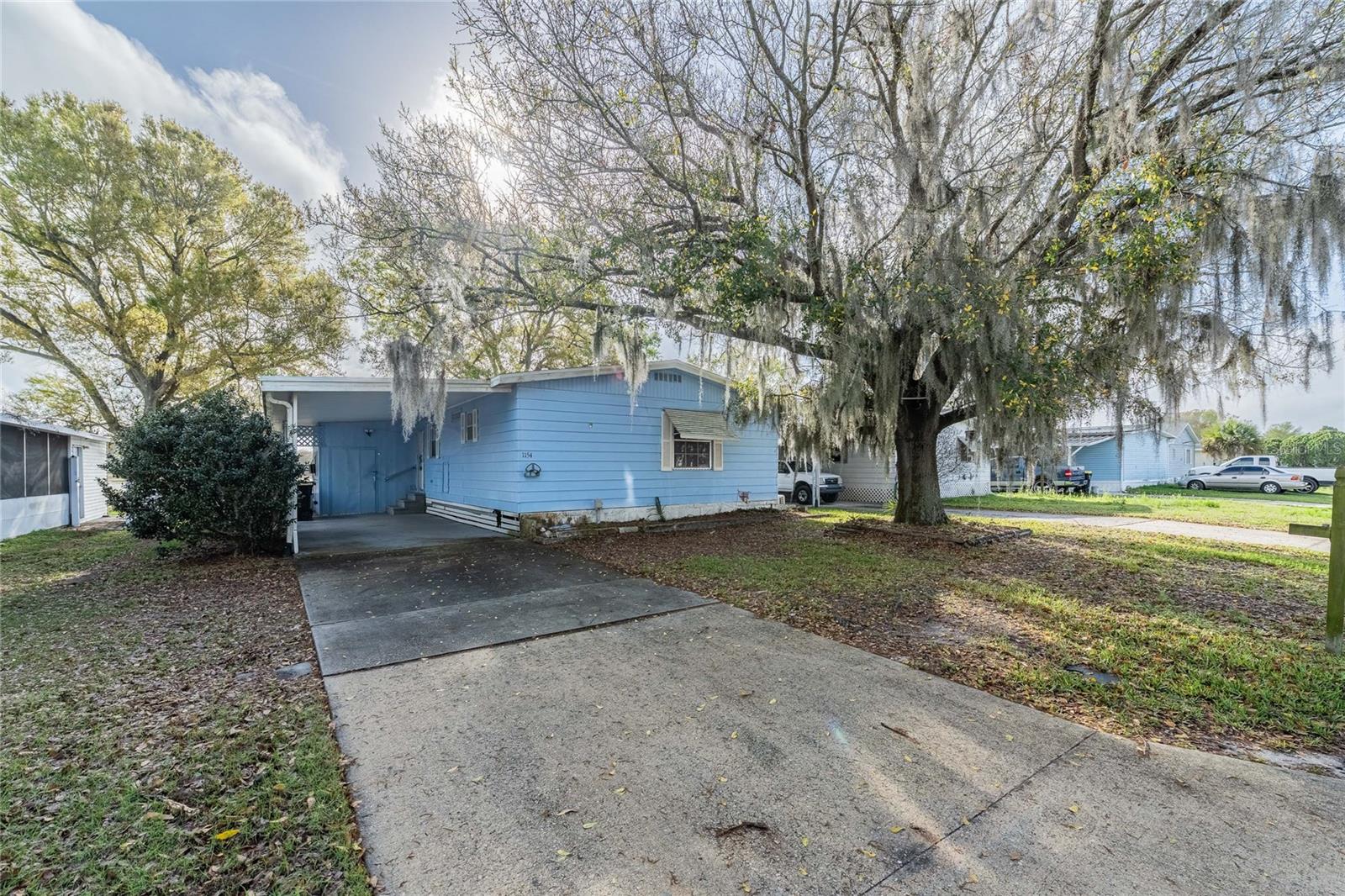 CRYSTAL LAKE ESTATES - Residential