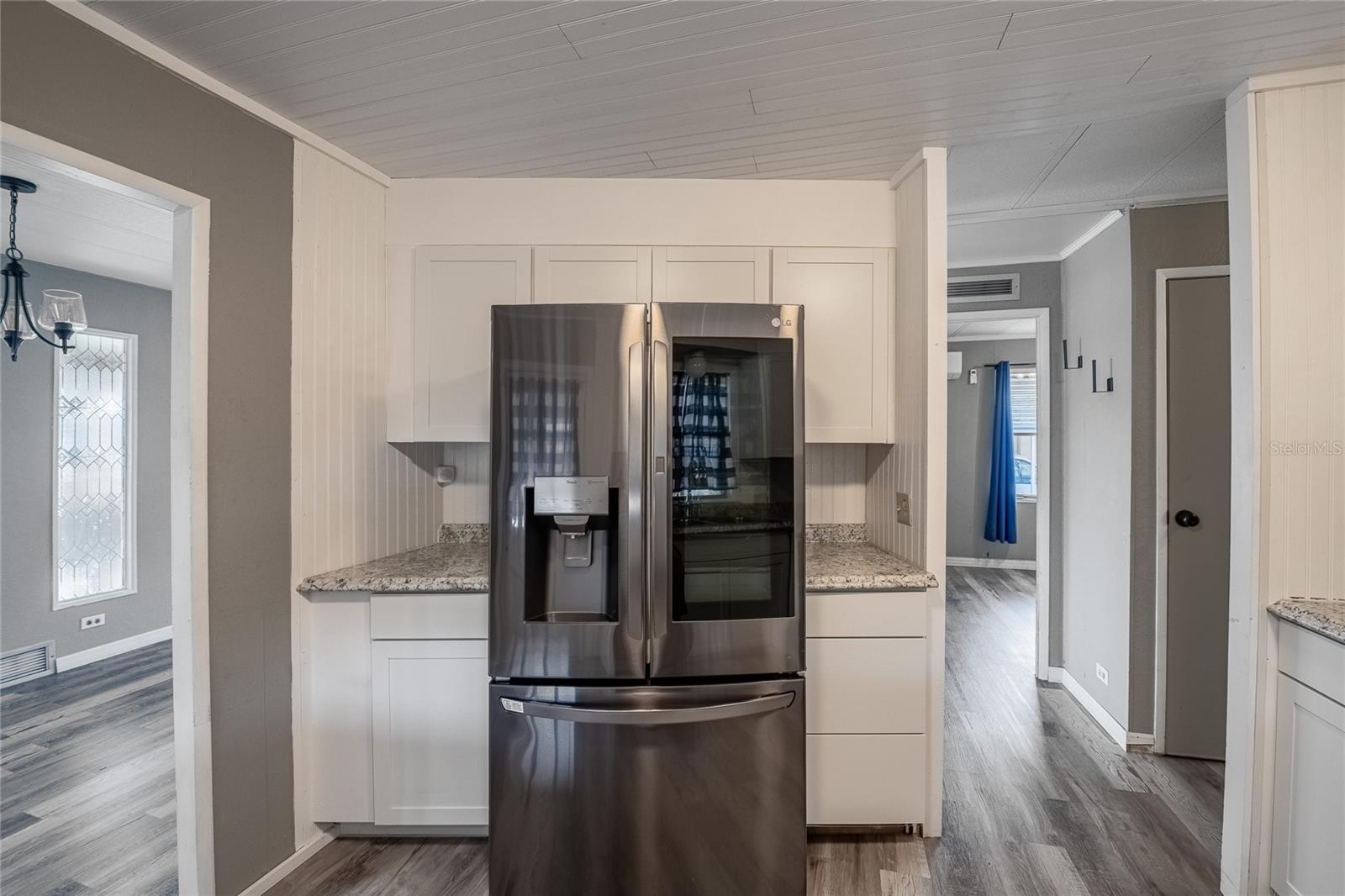 CRYSTAL LAKE ESTATES - Residential