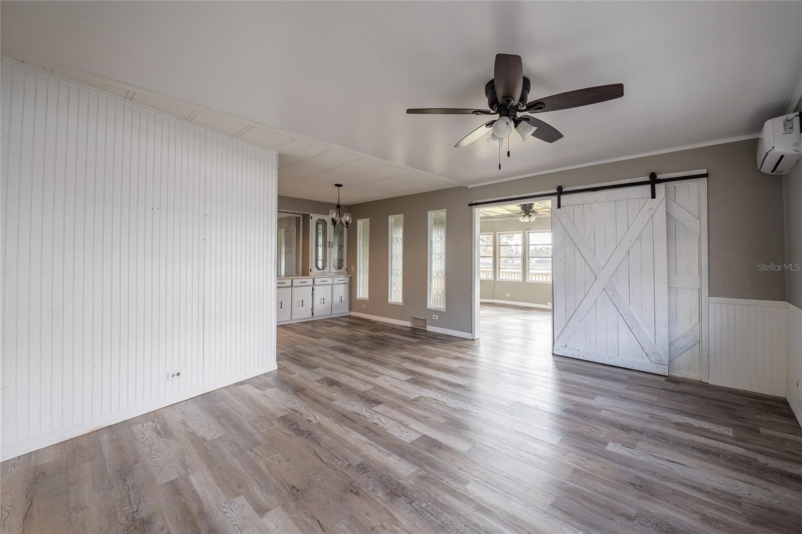 CRYSTAL LAKE ESTATES - Residential