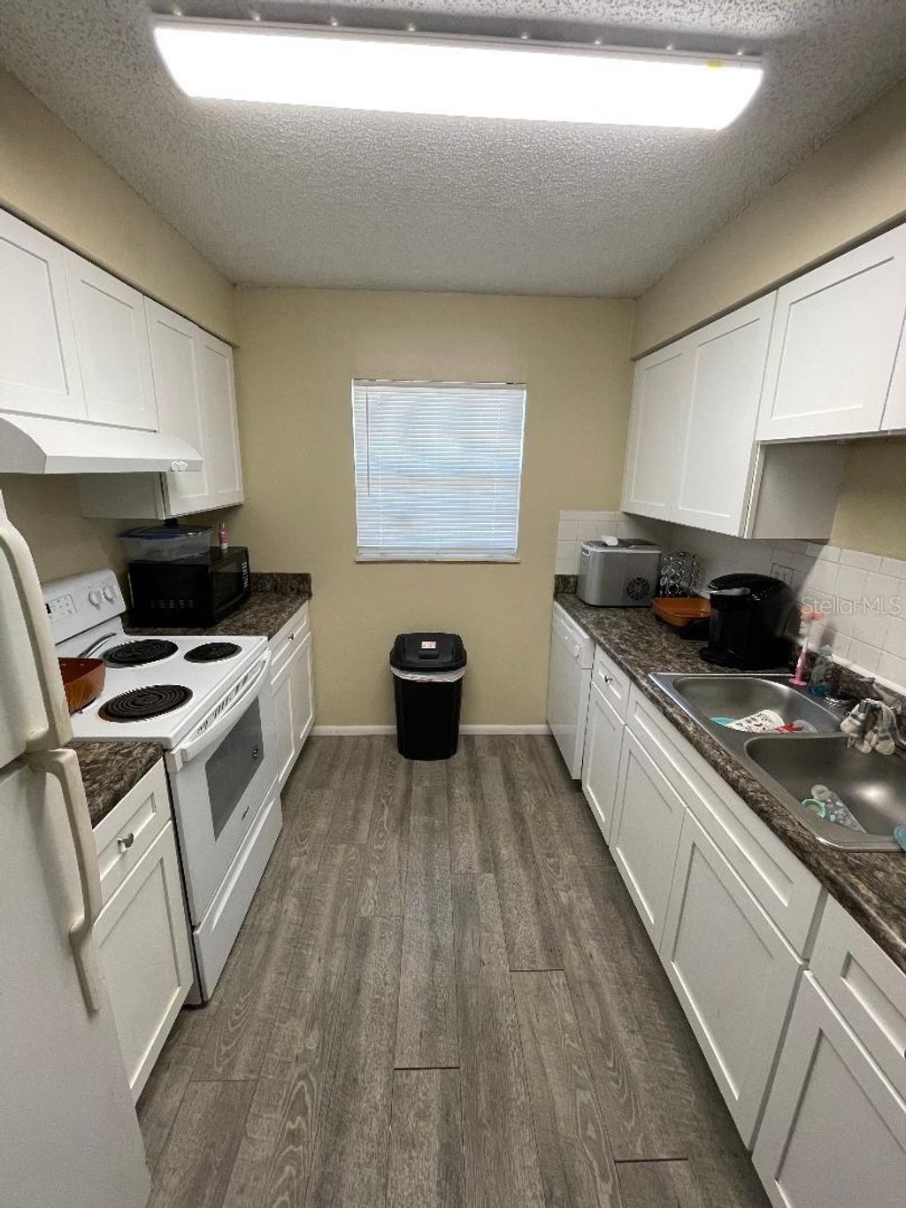 Photo of 14470 Reuter Strasse Circle #405, Tampa, FL 33613 (MLS # TB8488345)