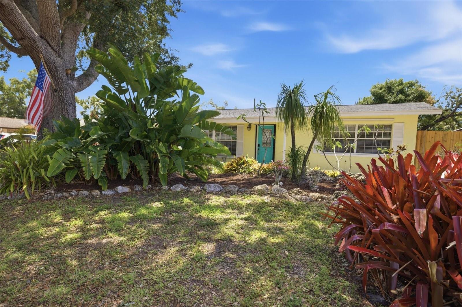 EAST VENICE - Residential