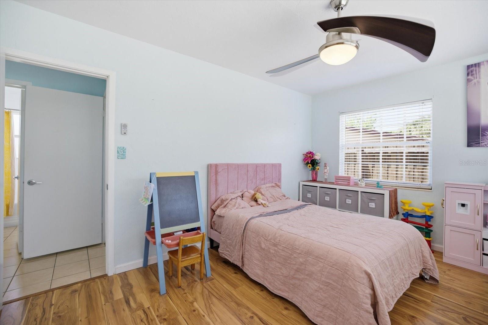 EAST VENICE - Residential