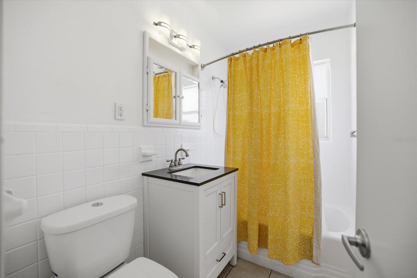 EAST VENICE - Residential