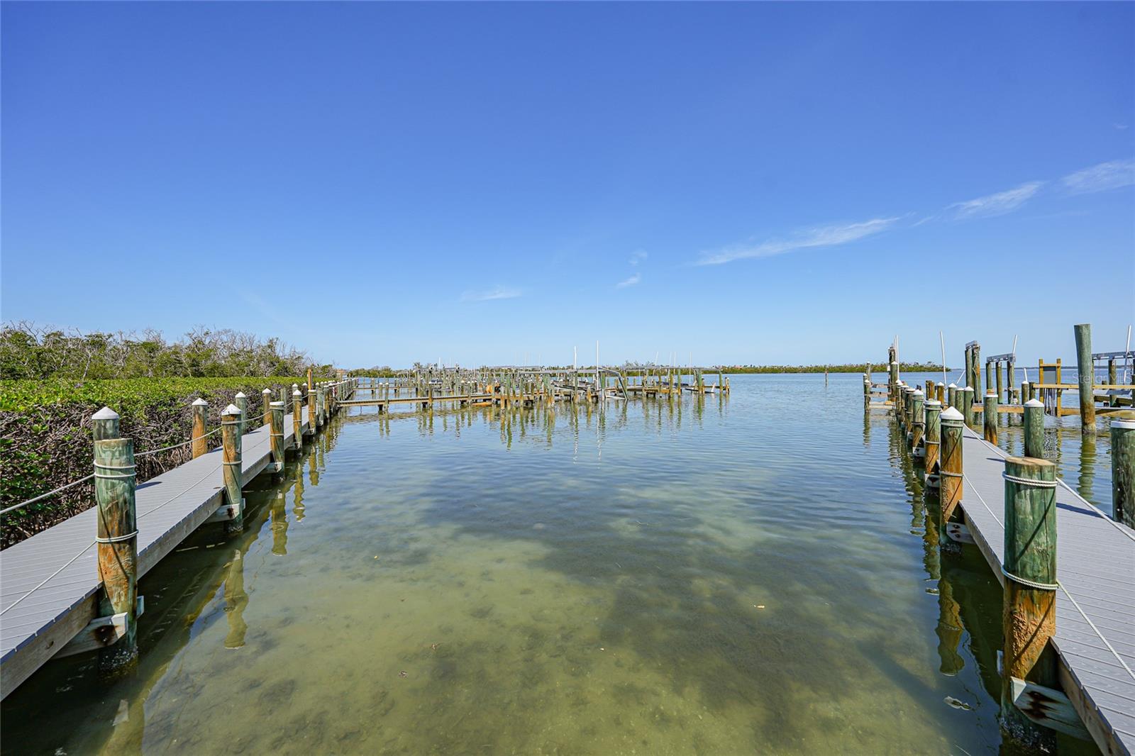 SANDPIPER KEY BLDG 07 - Residential