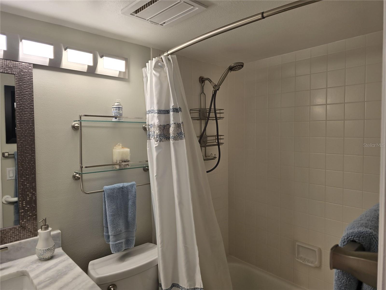 SANDPIPER KEY BLDG 07 - Residential