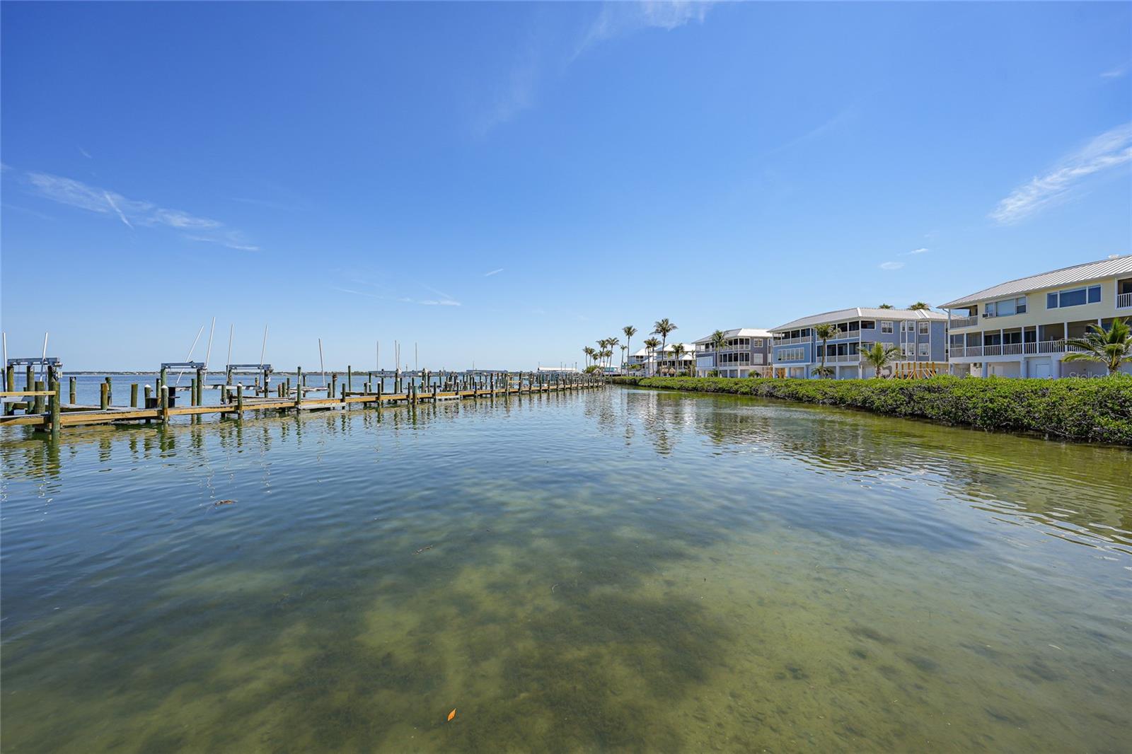 SANDPIPER KEY BLDG 07 - Residential