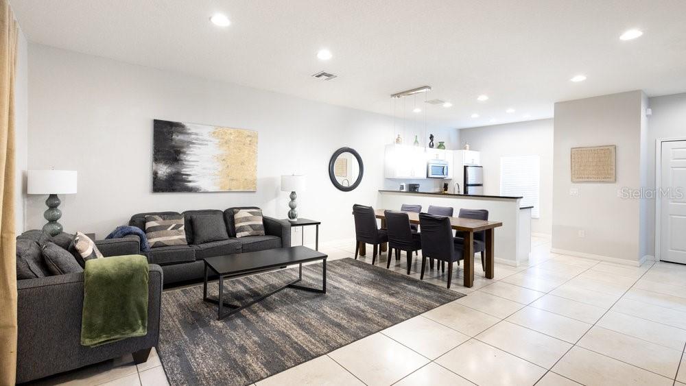 ENCANTADA PH 2 - Residential