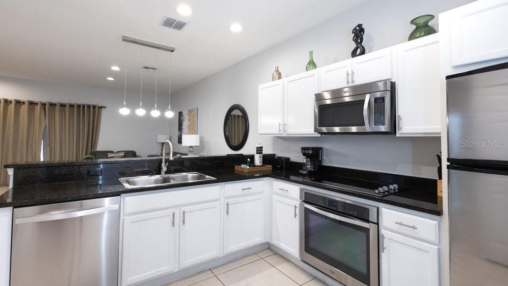 ENCANTADA PH 2 - Residential