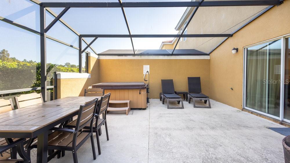 ENCANTADA PH 2 - Residential