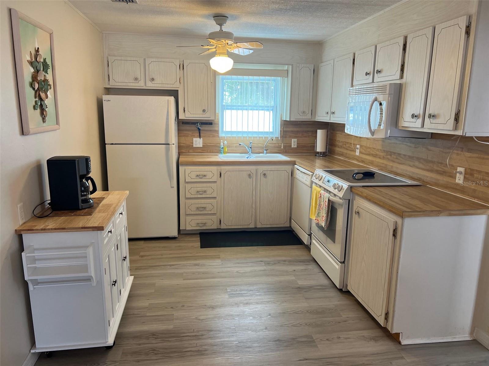 PALM HILL MOBILE HOME PARK UNREC - Residential