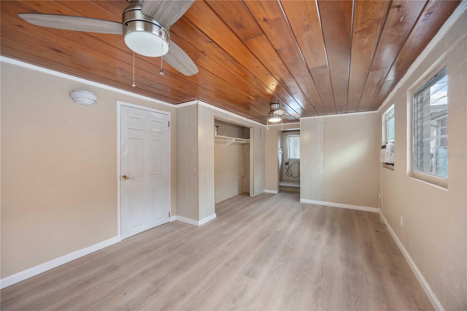 SUNNY SHORES TRAILER COMMUNITY - Residential