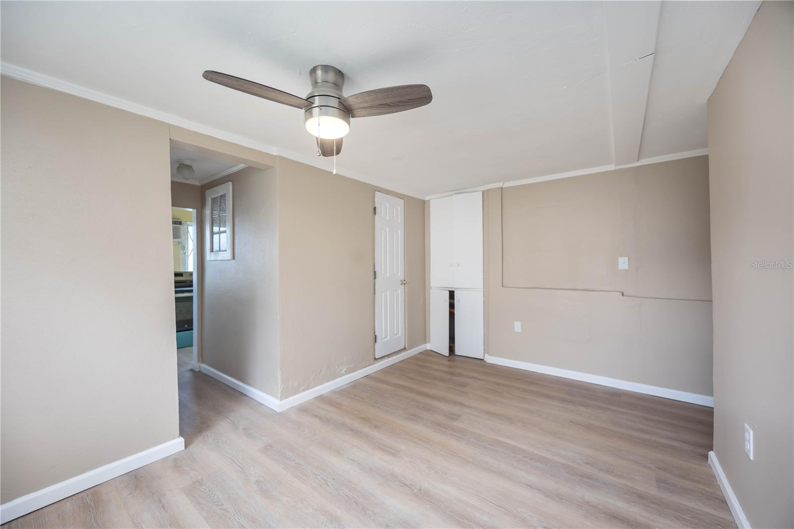 SUNNY SHORES TRAILER COMMUNITY - Residential