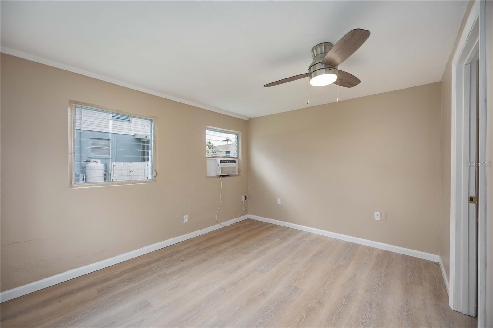 SUNNY SHORES TRAILER COMMUNITY - Residential