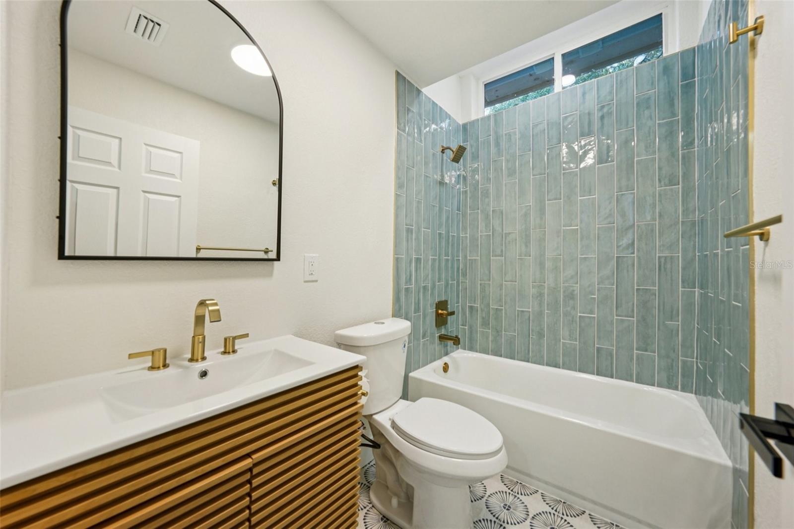 TENNESSEE TERRACE - Residential