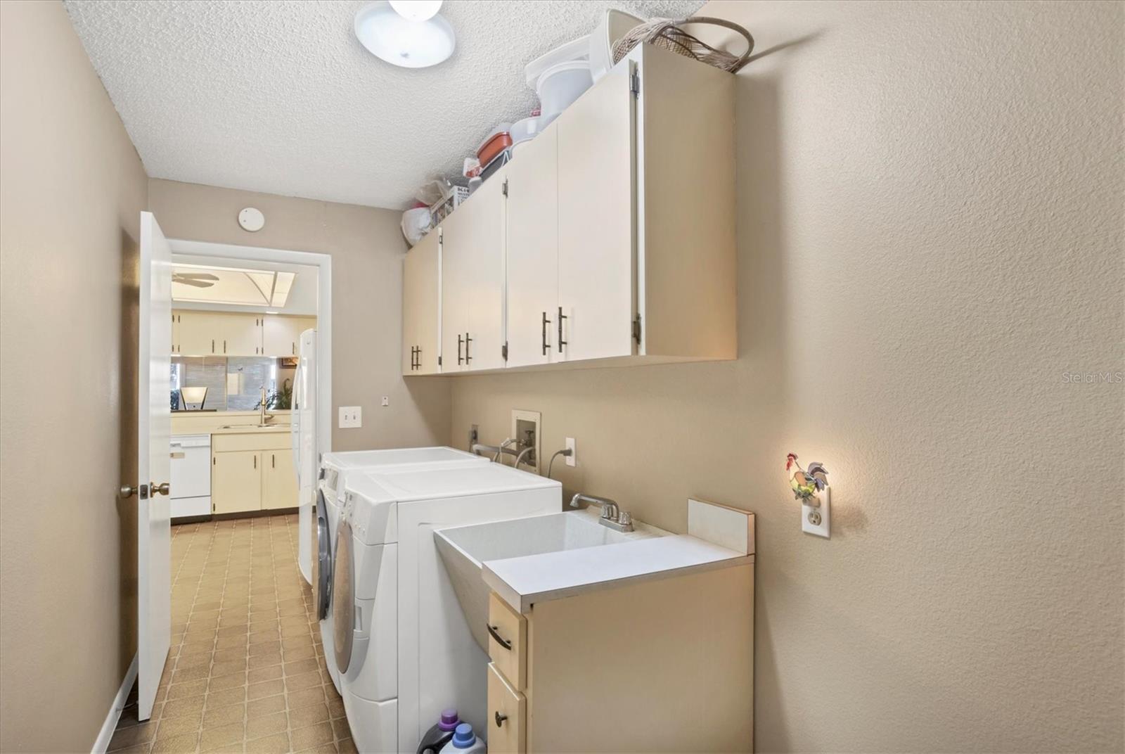 CENTER GATE VILLAGE 2 - Residential