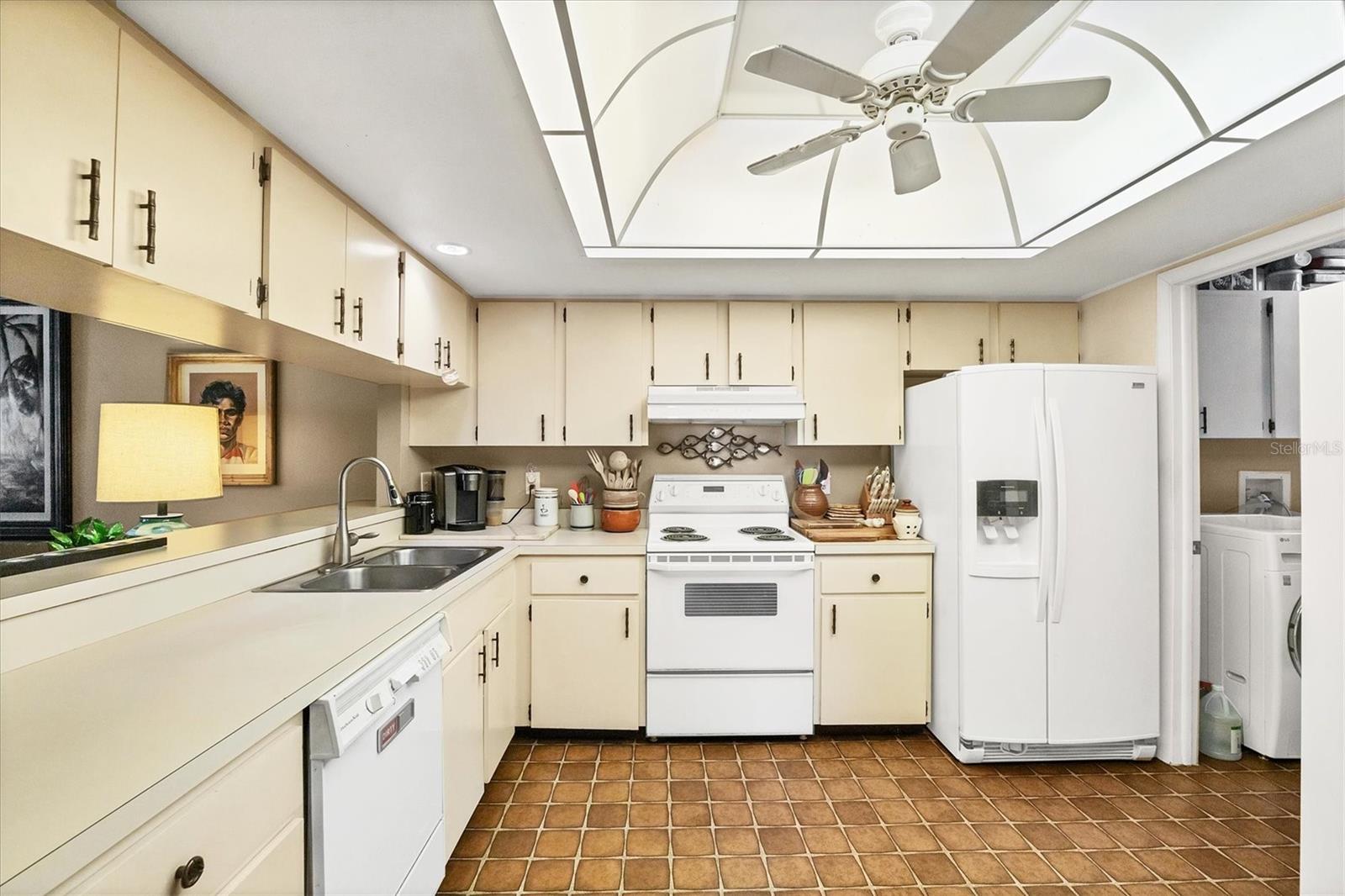 CENTER GATE VILLAGE 2 - Residential