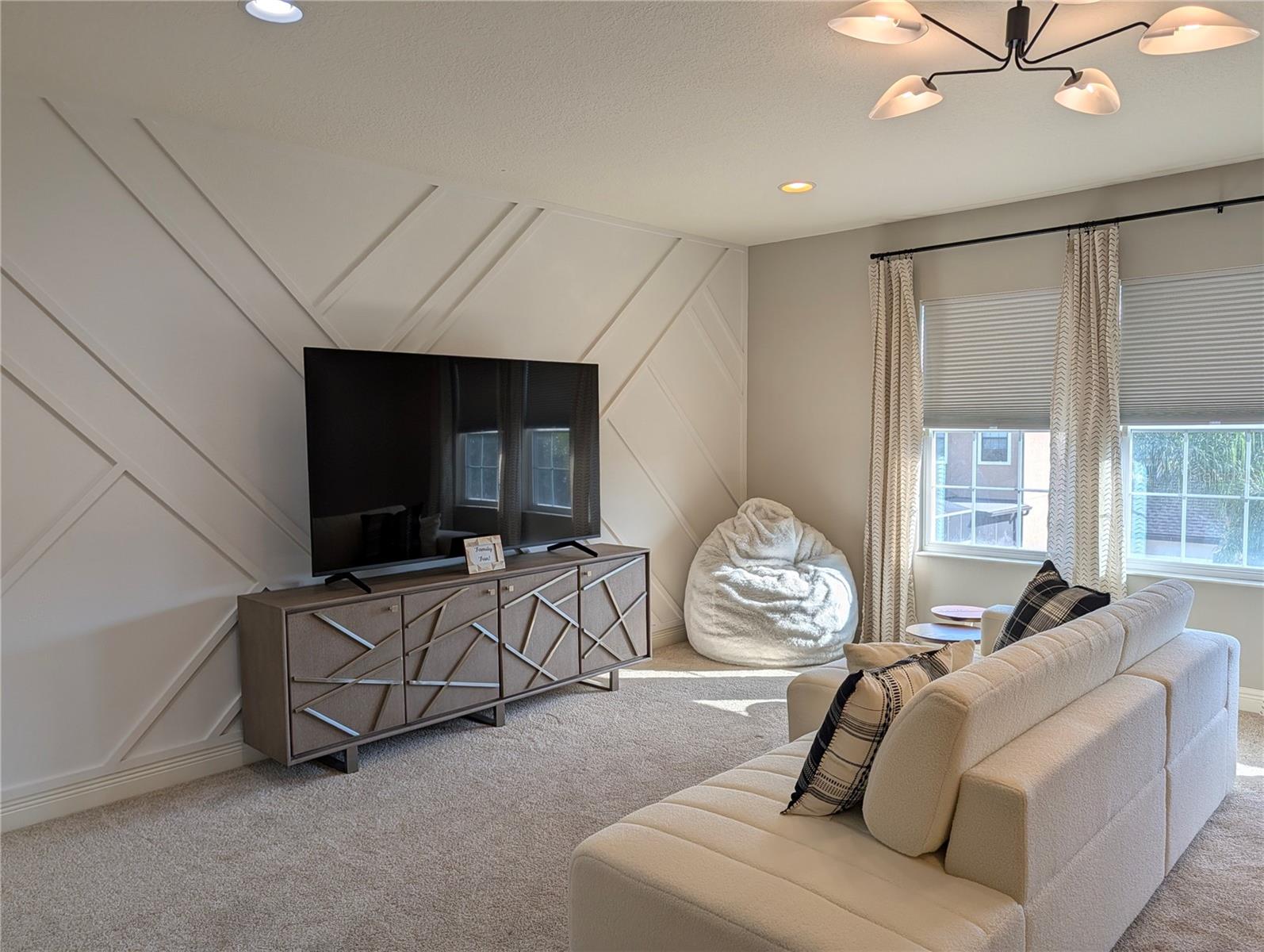 MANORS AT FOREST GLEN - Residential