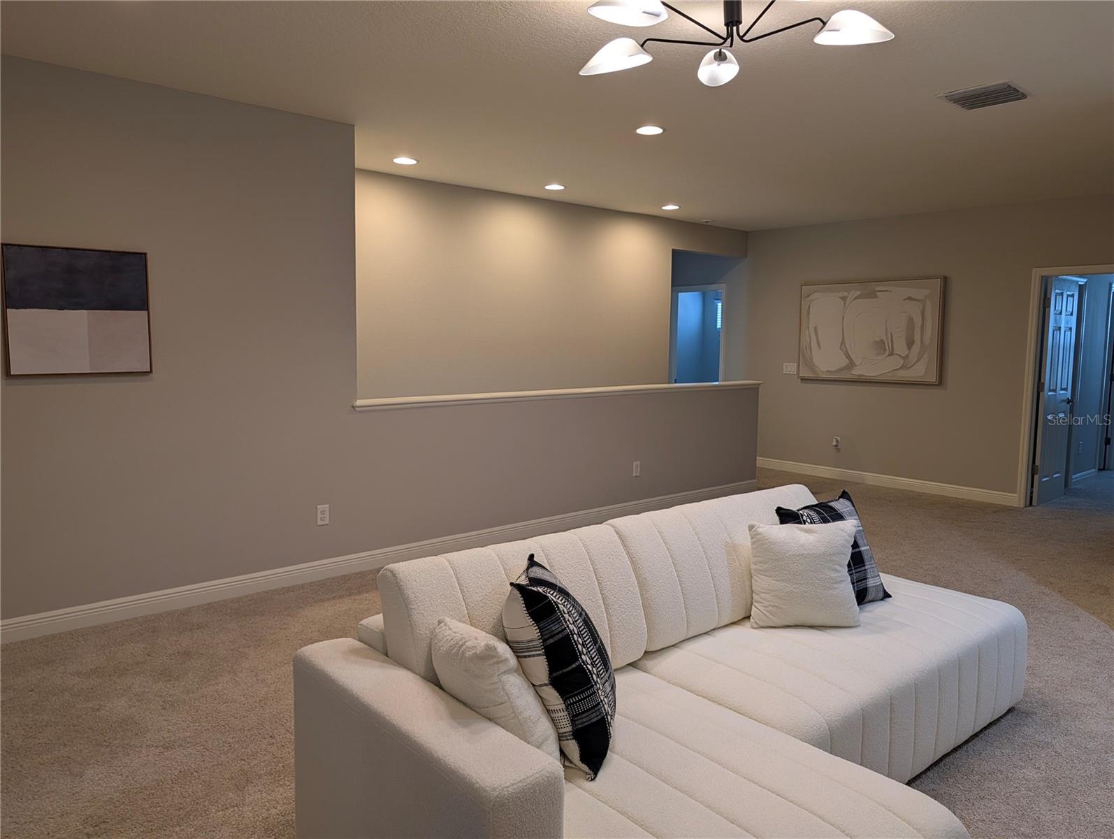 MANORS AT FOREST GLEN - Residential