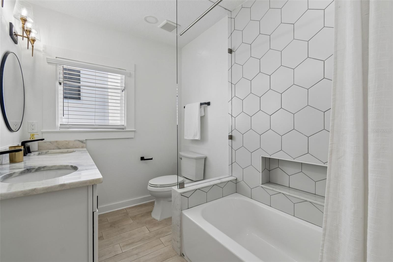 MORRISON GROVE SUB - Residential