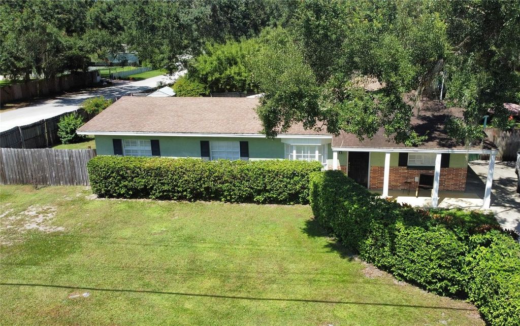 Photo of 15402 Lake Magdalene Boulevard, Tampa, FL 33613 (MLS # TB8427754)