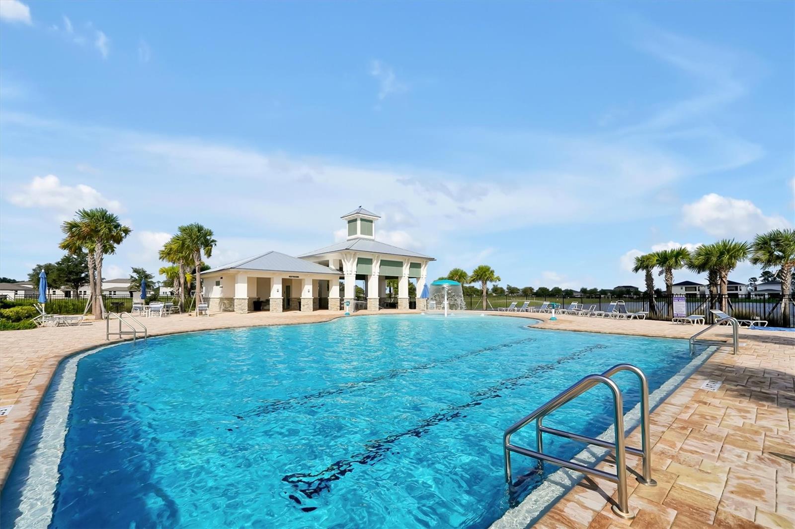 TWIN LAKES PH 8 - Residential