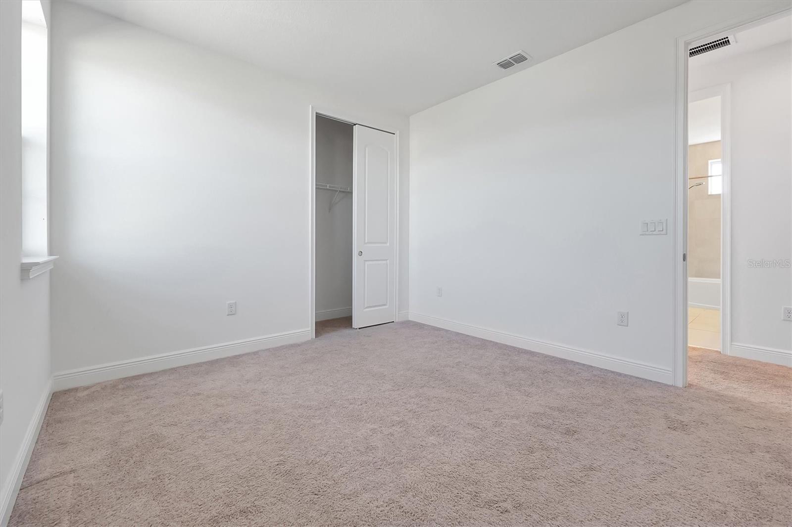 TWIN LAKES PH 8 - Residential