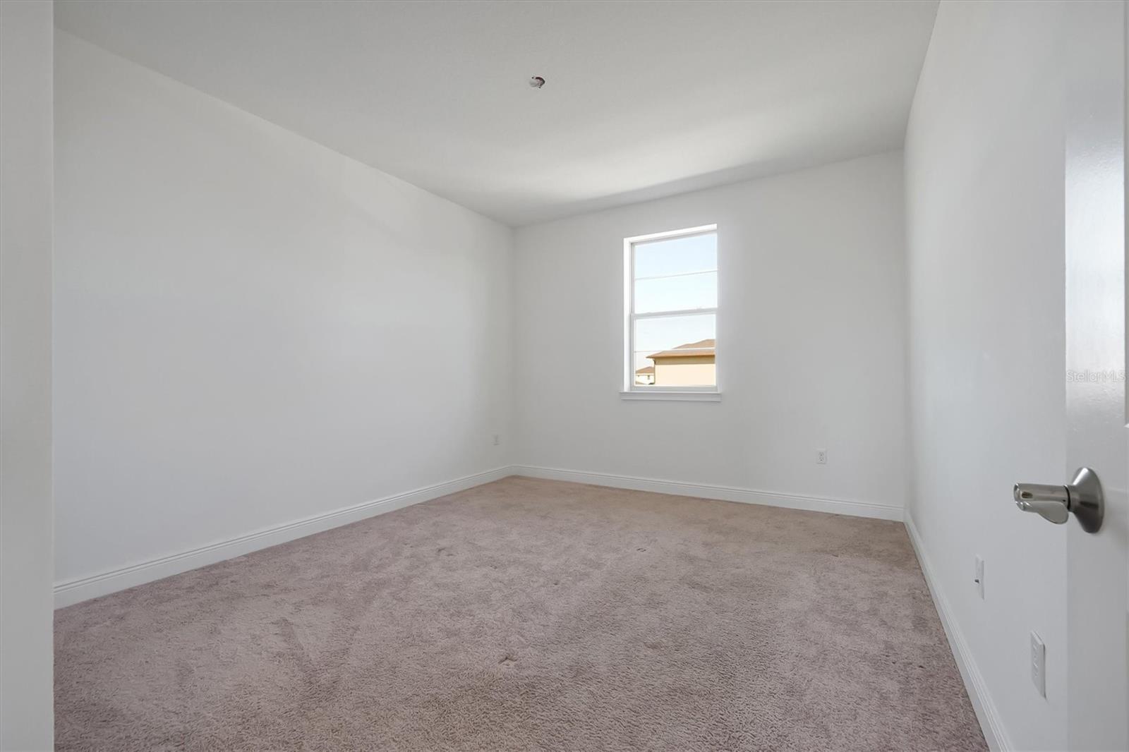 TWIN LAKES PH 8 - Residential