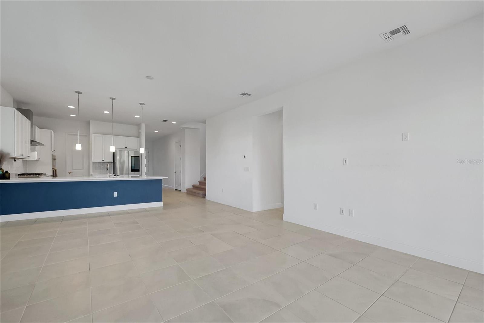 TWIN LAKES PH 8 - Residential