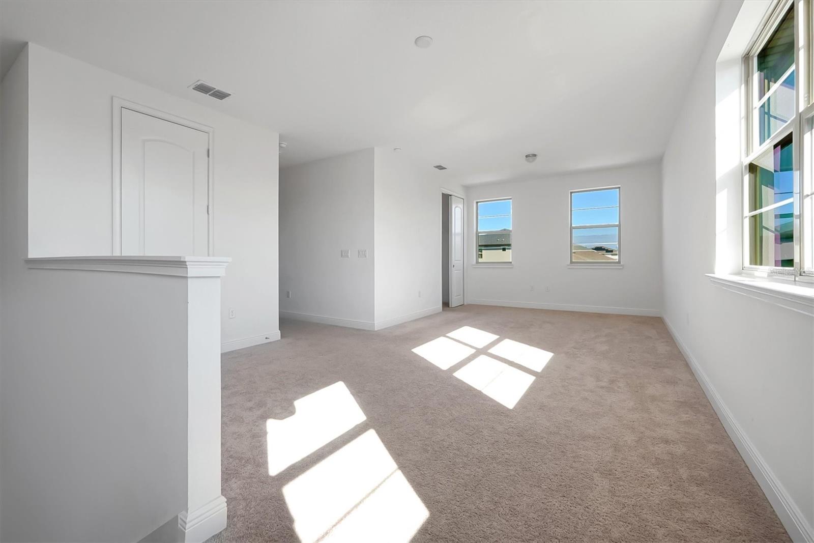 TWIN LAKES PH 8 - Residential