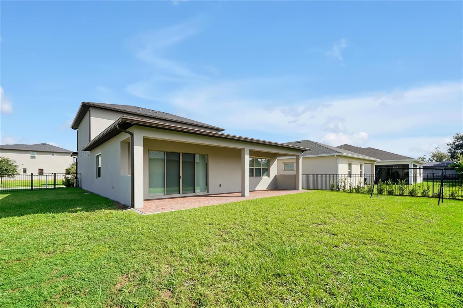 TWIN LAKES PH 8 - Residential