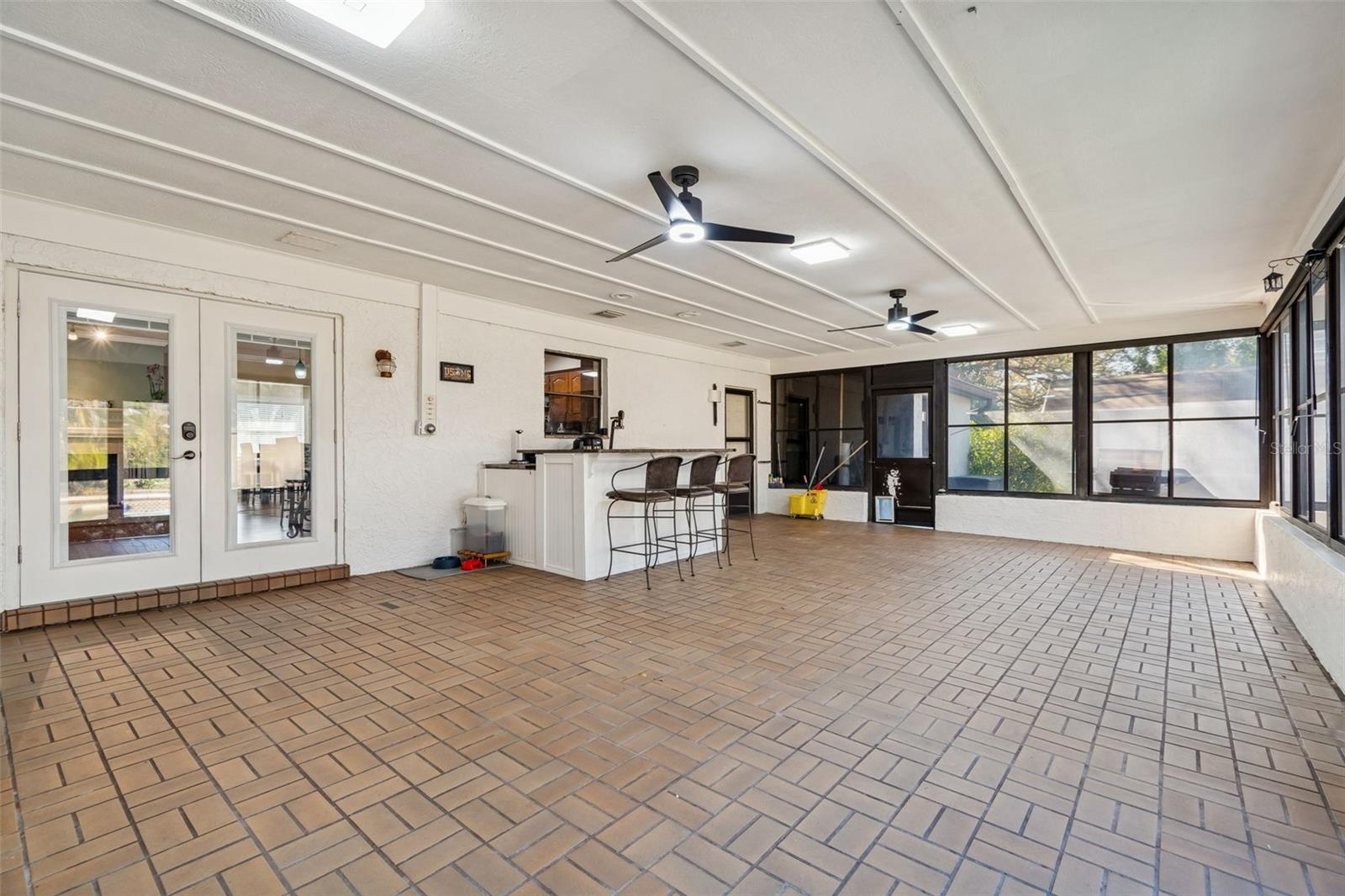 PINECREST VILLA ADD 2 - Residential