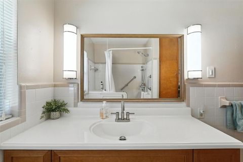 Tiny photo for 32721 Lake Eustis Drive, Tavares, FL 32778 (MLS # G5099773)