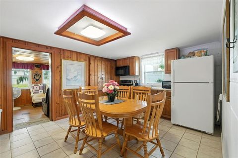 Tiny photo for 32721 Lake Eustis Drive, Tavares, FL 32778 (MLS # G5099773)