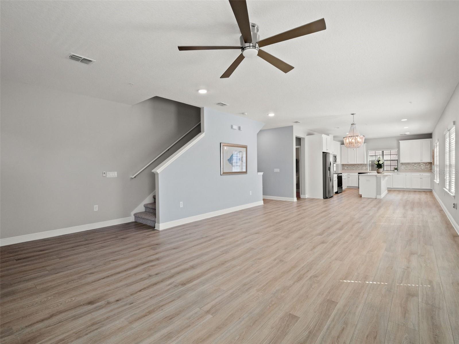 SEMINOLE CROSSING TWNHMS - Residential