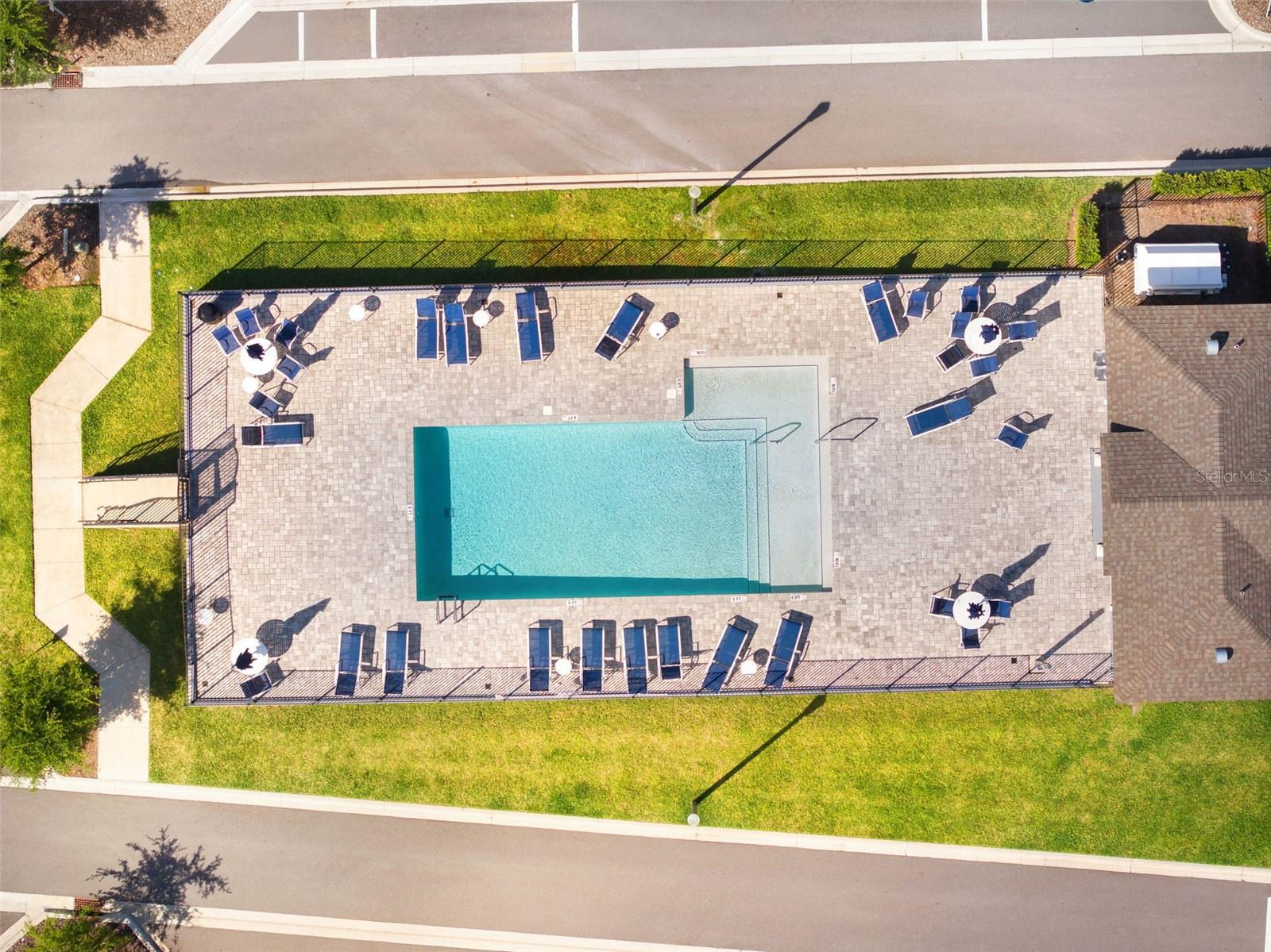 SEMINOLE CROSSING TWNHMS - Residential