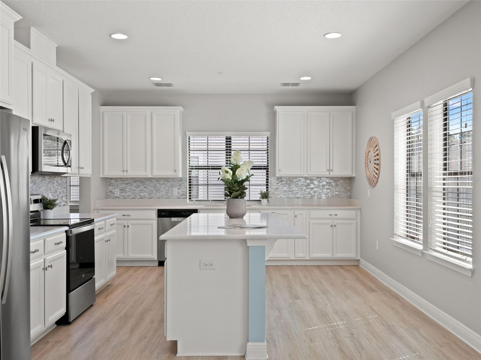 SEMINOLE CROSSING TWNHMS - Residential