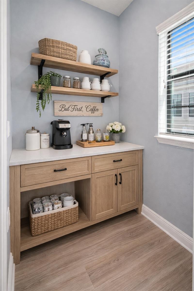 SEMINOLE CROSSING TWNHMS - Residential