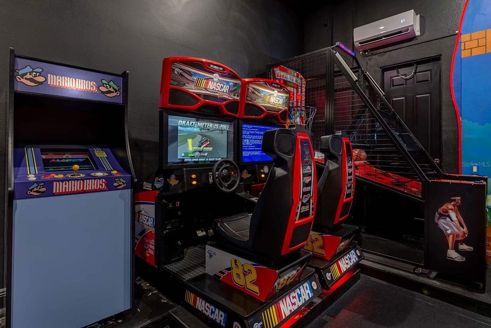 REUNION WEST VLGS NORTH - Residential