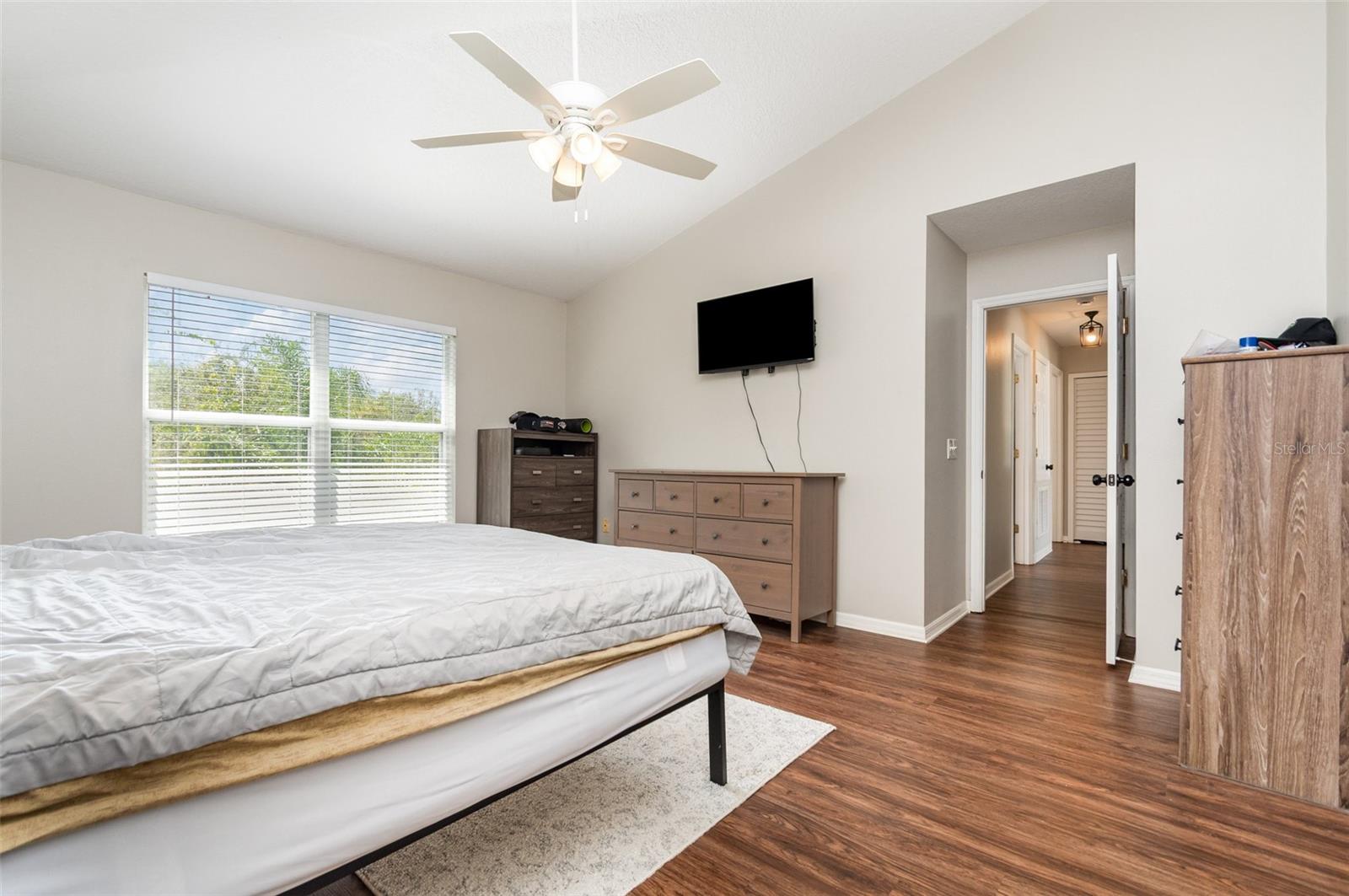 MAYFAIR CLUB - Residential