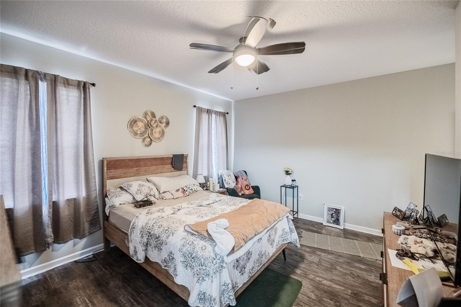 TRINITY RDG - Residential