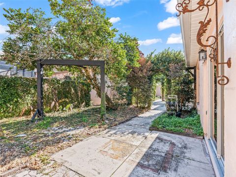 Tiny photo for 1327 Santa Maria Avenue, The Villages, FL 32159 (MLS # G5108025)