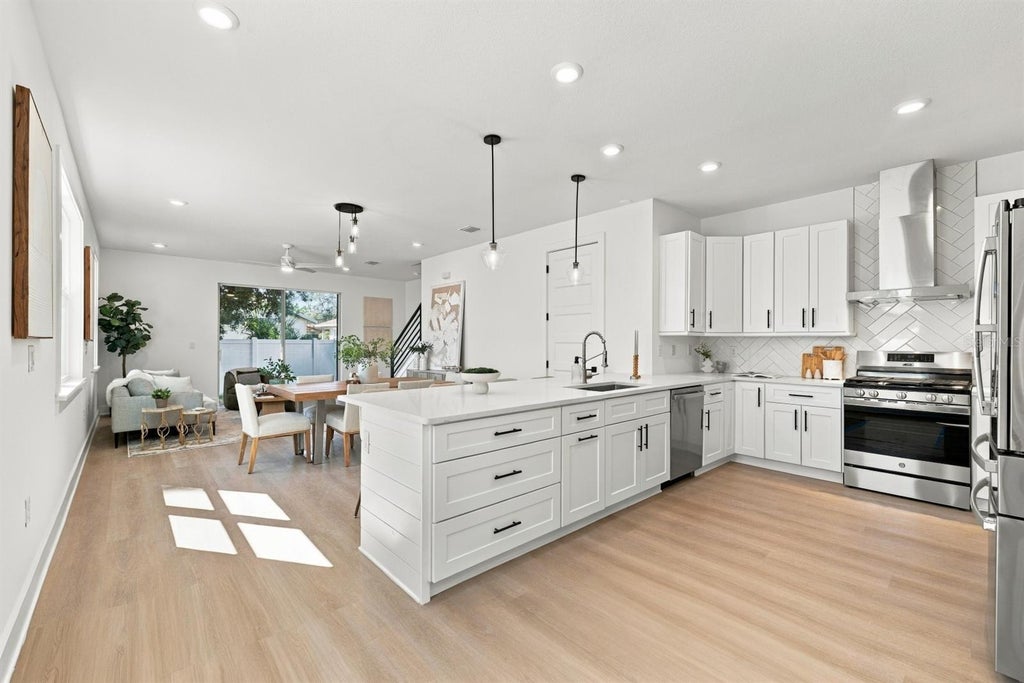 Photo of 2508 W Gray Street #1, Tampa, FL 33609 (MLS # TB8496006)