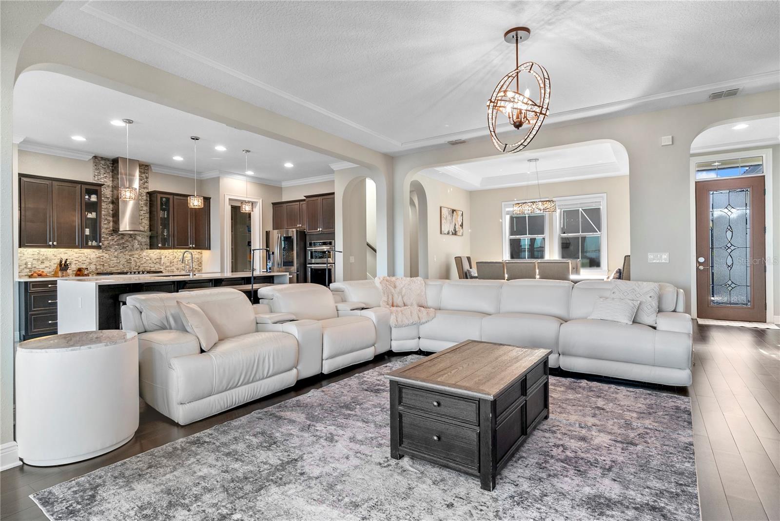 WATERSIDE ON JOHNS LAKE - Residential