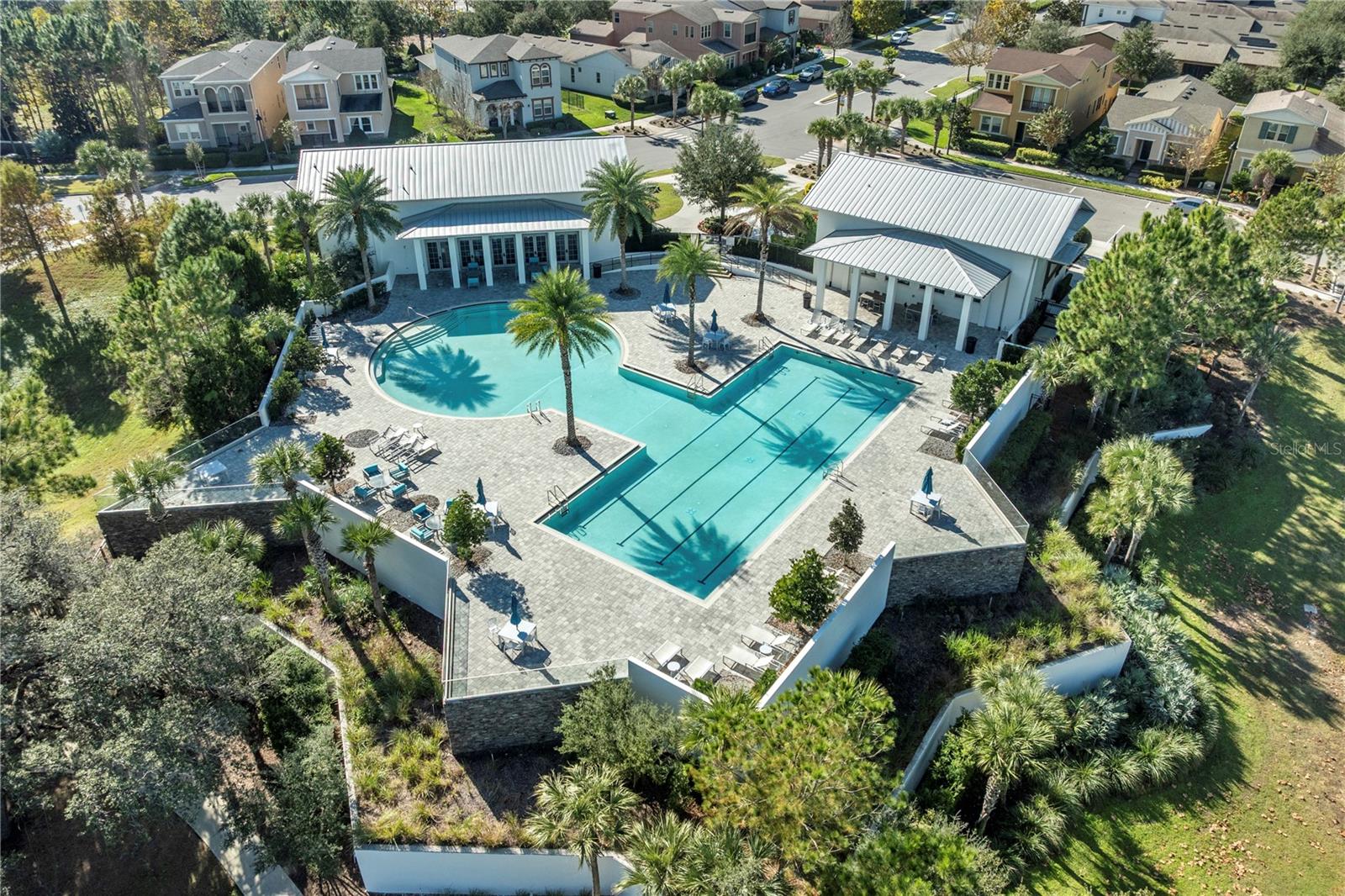 WATERSIDE ON JOHNS LAKE - Residential